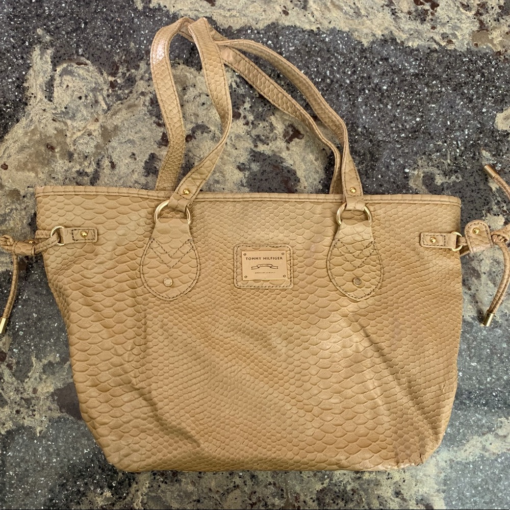 Tommy Hilfiger Purse